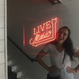 Meet your Posher, Kaitlin